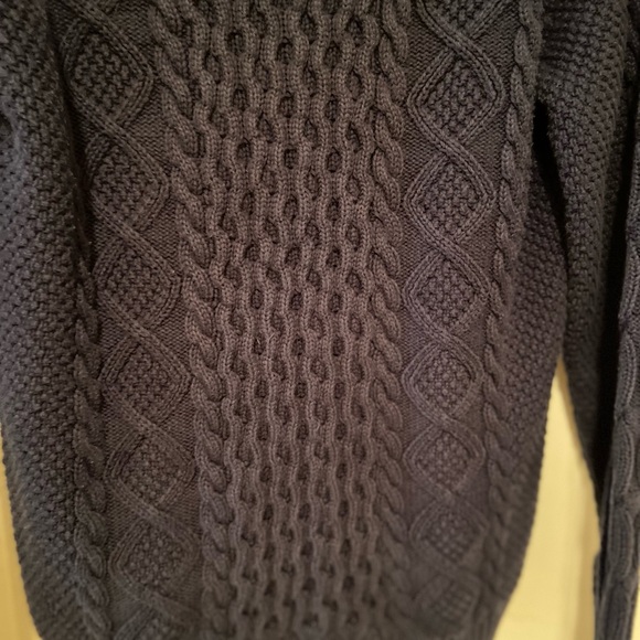 L.L. Bean Blue Cableknit Crewneck Sweater Sz L-Regular 100% Cotton Style 280394 - Picture 4 of 8